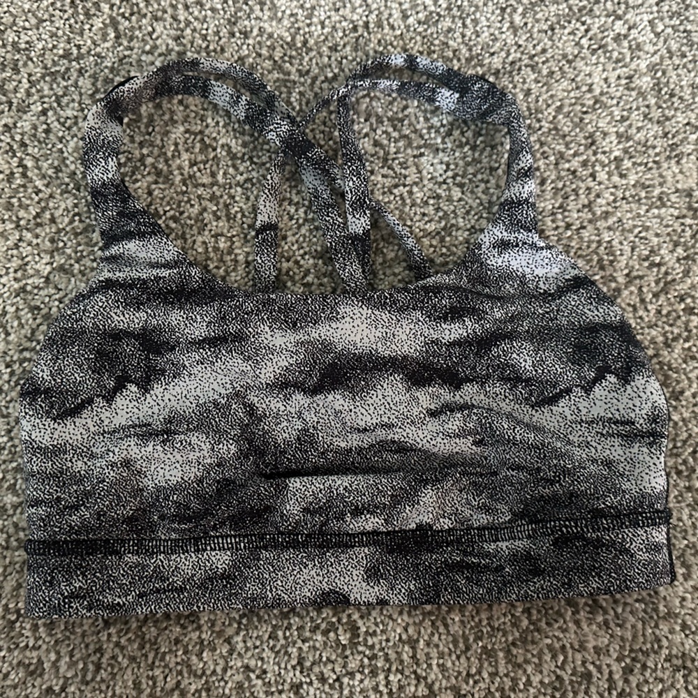 Lululemon sports bra